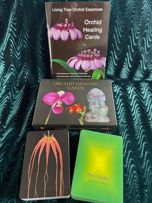 Kartenstapel, Box, und Booklet der Orchid Healing Cards